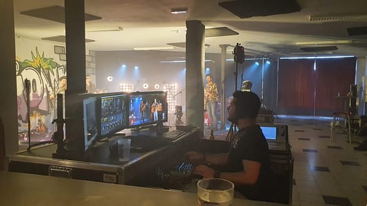 régie vidéo live facebook youtube aver PTZ PTC310 vmix 4k