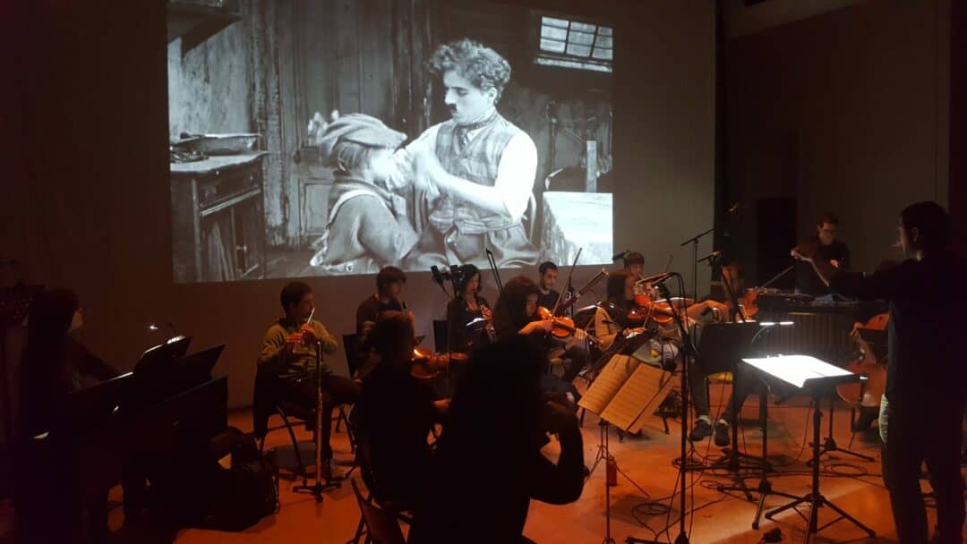 orchestre live acoustique micro numérique Neumann digital